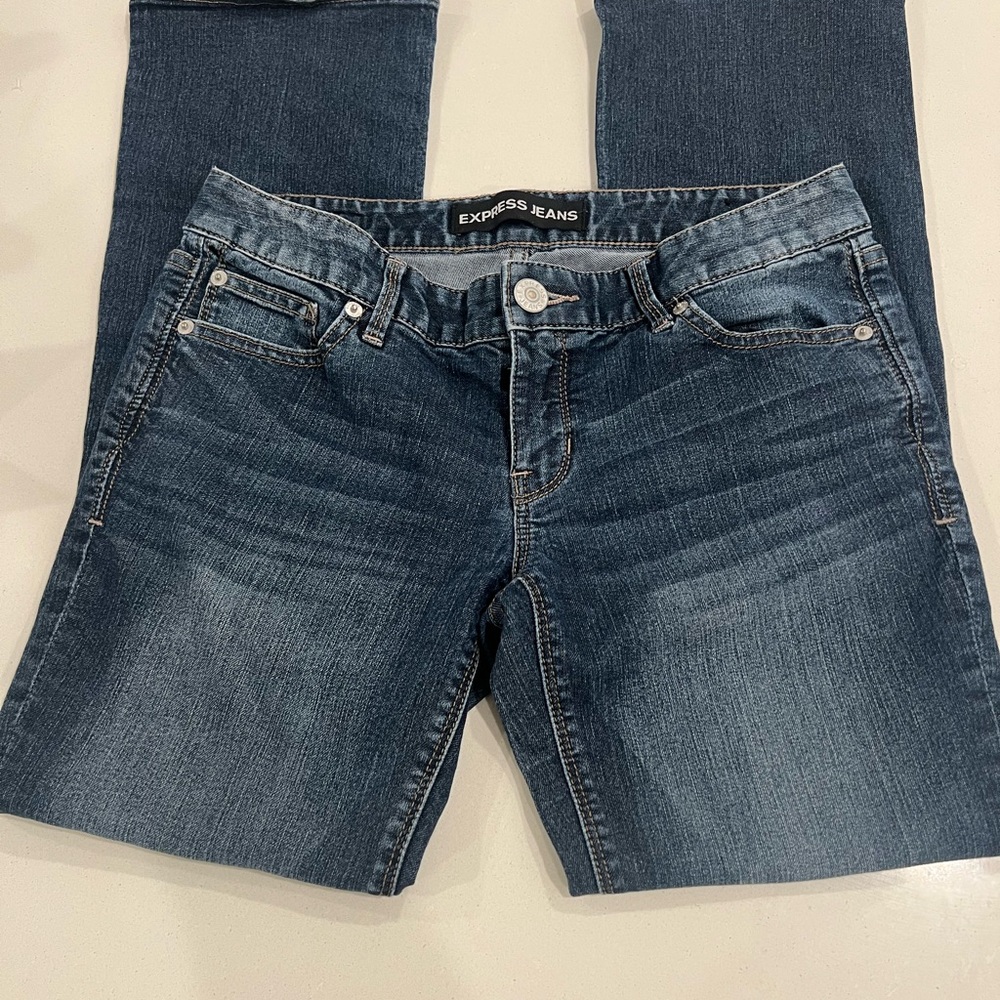 Express Women's Dark Blue Straight Leg Jeans